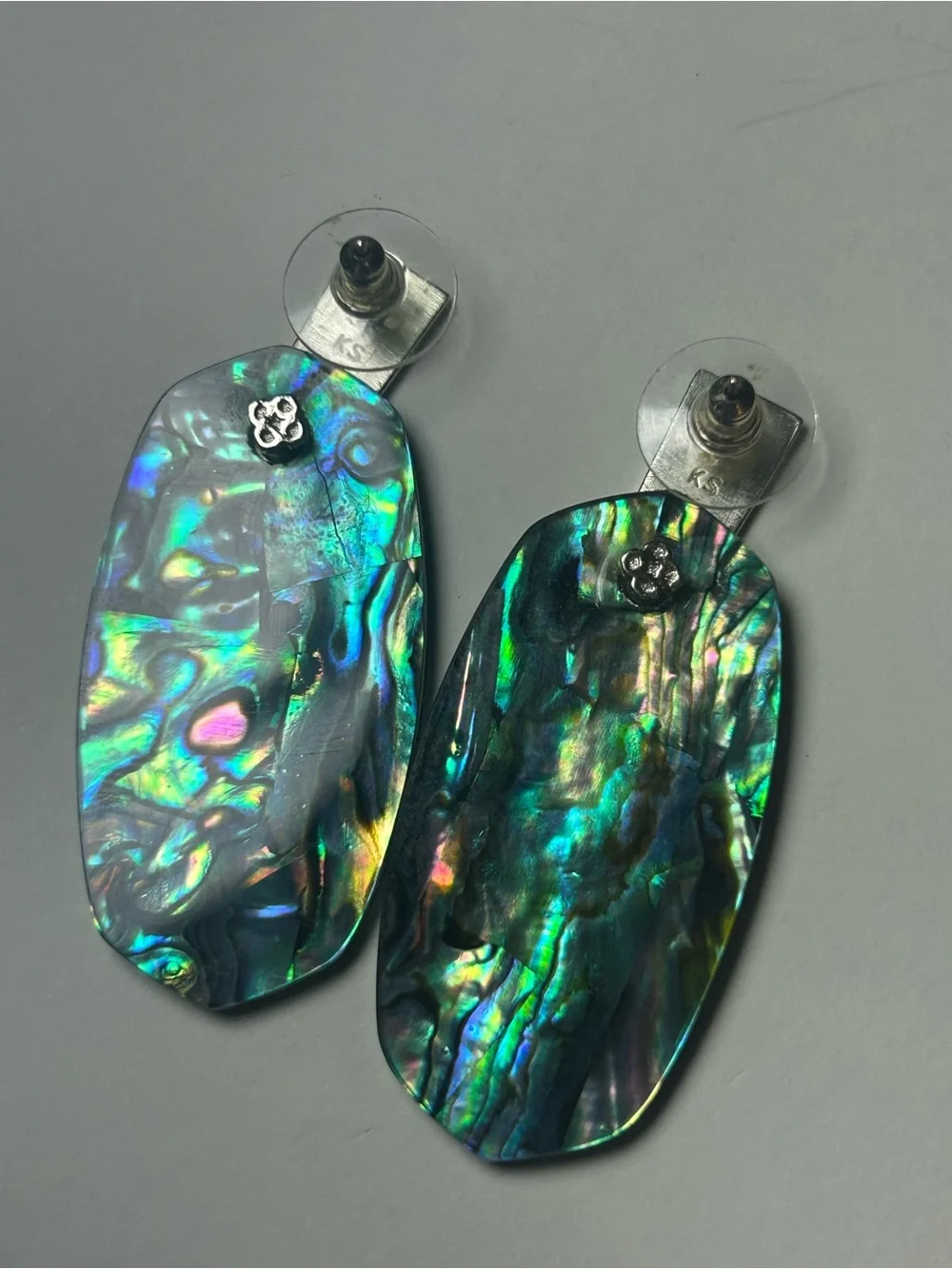 Kendra Scott Iridescent Statement Earrings Abalone Stud Jewelry + Dust Bag